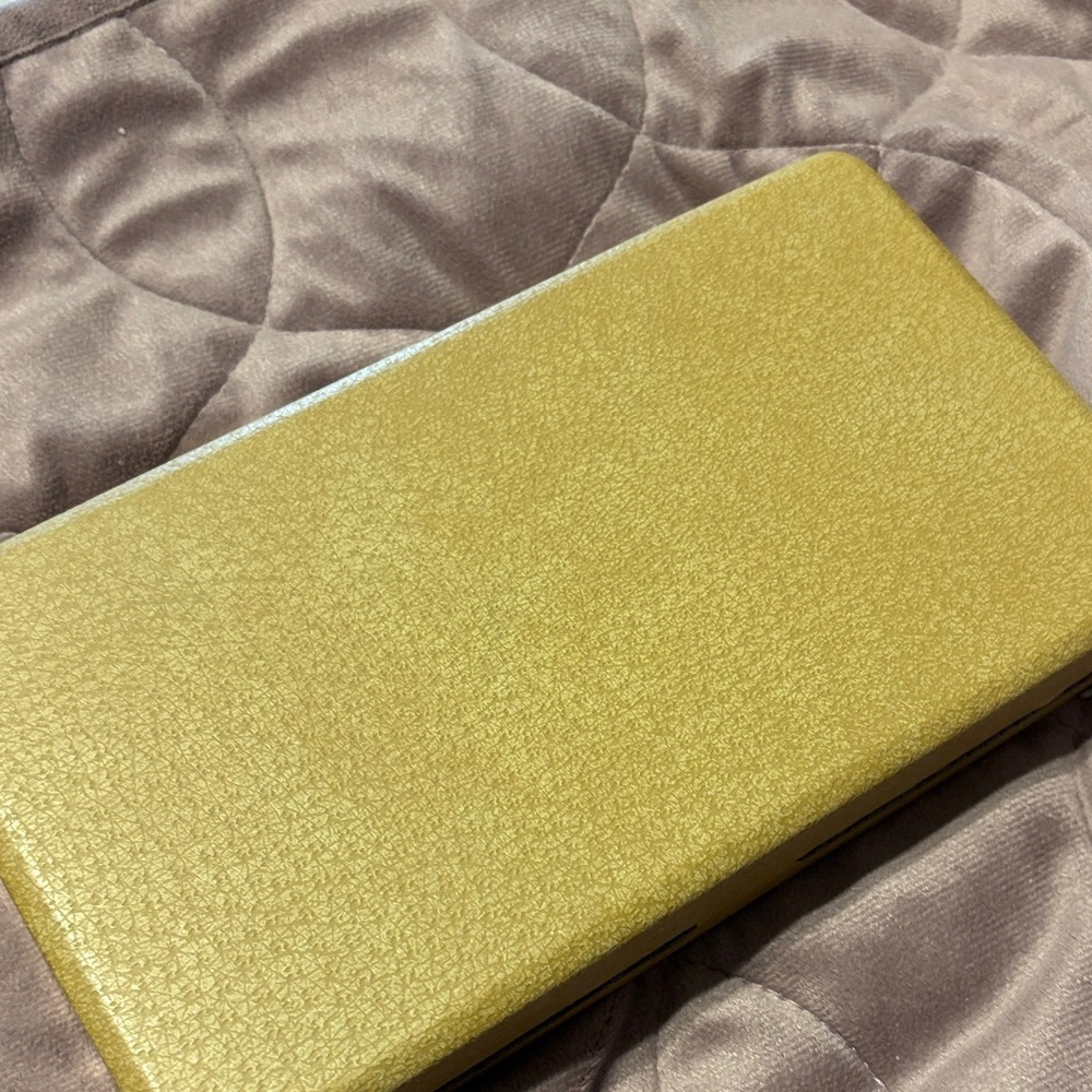 Mele gold earring case. Vintage and beautiful - Picture 5 of 5